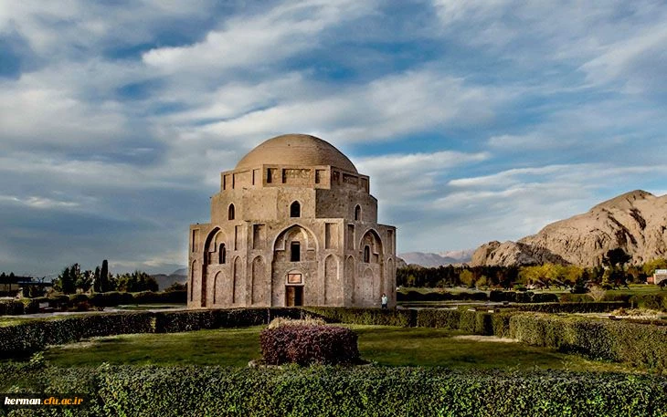 گنبد جبلیه؛ بنای سنگی ساخته شده از شیر شتر!