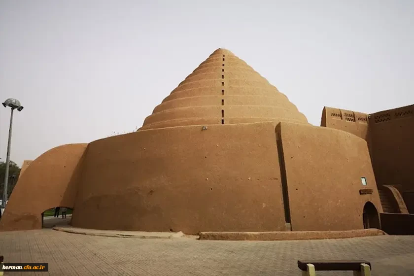 مویدی؛ بزرگترین یخدان خشتی ایران و جهان