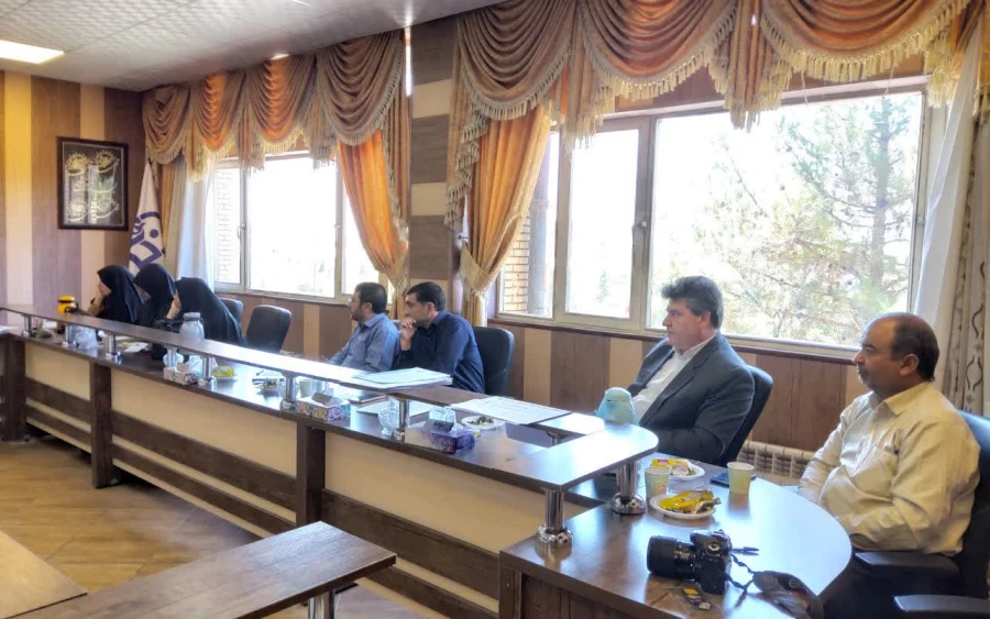  سالگرد بازگشت شکوهمندانه آزادگان سرافراز به میهن اسلامیمان راتبریک گفتند 5