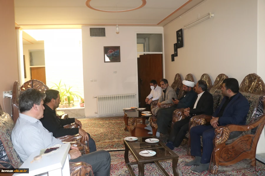 دیدار رئیس دانشگاه فرهنگیان کرمان با آزاده سرافراز دکتر حاج احمدصیفوری به مناسبت سالروز ورود آزادگان به میهن اسلامی 3