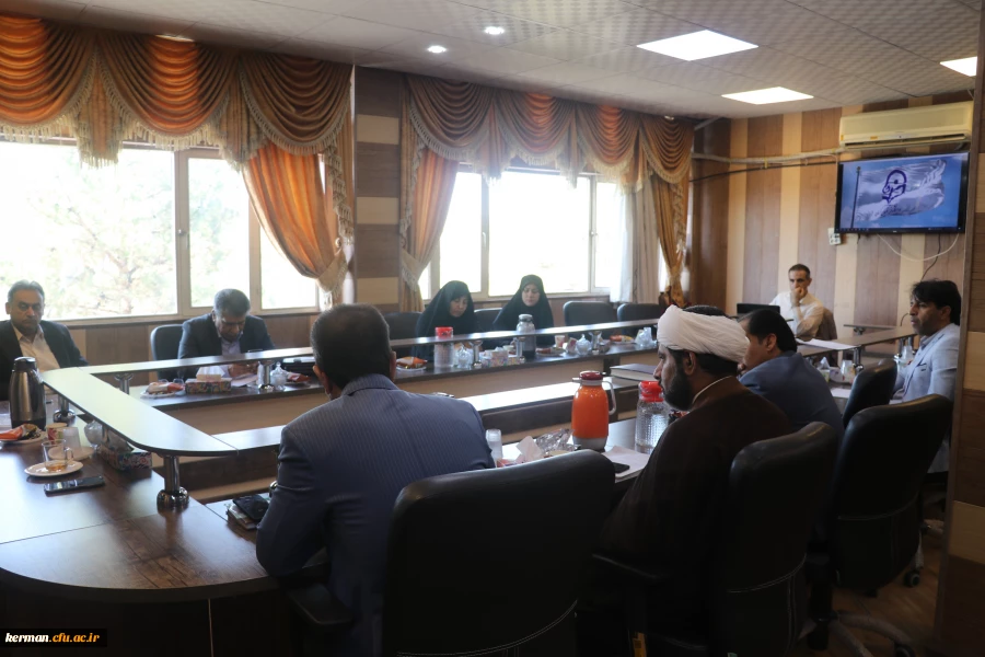  
جلسه برنامه ریزی اجرای دوره های توانمندسازی ویژه معلمان مدارس غیر دولتی
 2