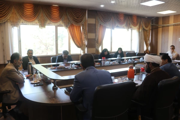  
جلسه برنامه ریزی اجرای دوره های توانمندسازی ویژه معلمان مدارس غیر دولتی
 2