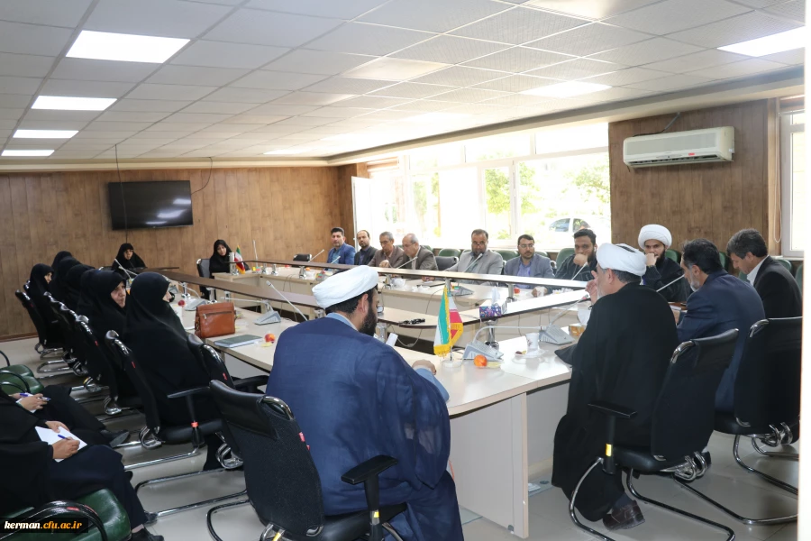  اساتیددانشگاه فرهنگیان موثرترین افراد جامعه هستند 5