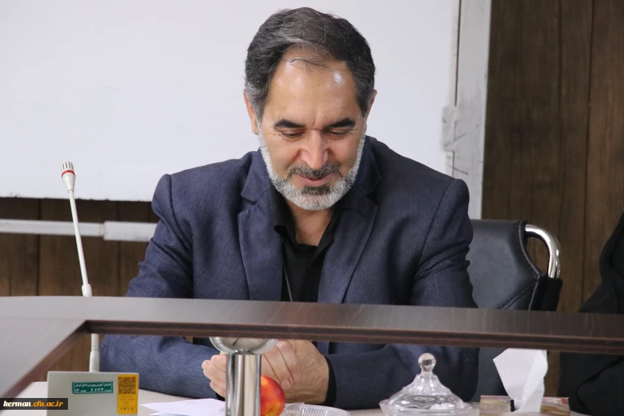 مشکل عمده دانشگاه فرهنگیان عدم فضای فیزیکی مناسب و کمبود هیات علمی است 2