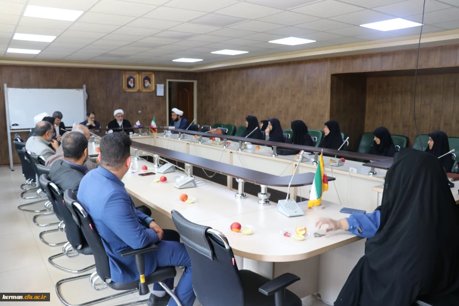 مشکل عمده دانشگاه فرهنگیان عدم فضای فیزیکی مناسب و کمبود هیات علمی است 5