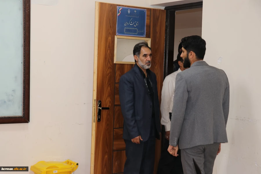 بازدید رئیس دانشگاه فرهنگیان استان از حوزه مصاحبه داوطلبان ورود به دانشگاه فرهنگیان در پردیس خواجه نصیرالدین طوسی 3