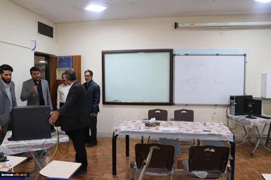 بازدید رئیس دانشگاه فرهنگیان استان از حوزه مصاحبه داوطلبان ورود به دانشگاه فرهنگیان در پردیس خواجه نصیرالدین طوسی 7