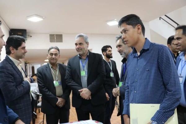 بازدیدمدیرکل آموزش وپرورش استان کرمان از روندانجام مصاحبه داوطلبان ورود به دانشگاه فرهنگیان 4