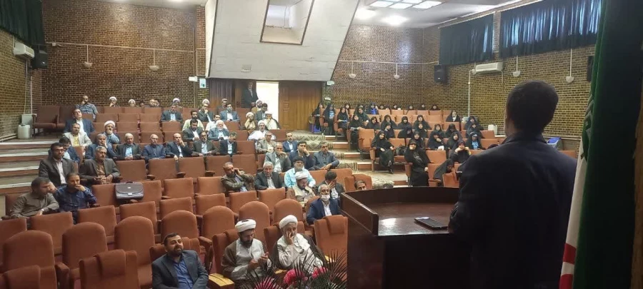 نشست هم اندیشی اساتید و اعضای هیئت علمی گروه های معارف اسلامی دانشگاه های استان 3