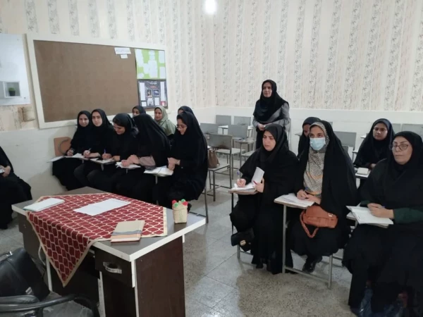 آغاز برگزاری دوره های توانمندسازی معلمان مدارس غیردولتی دراستان کرمان
 2