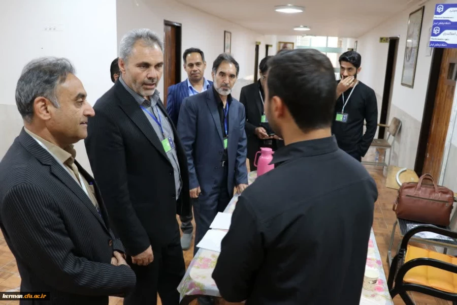 بازدیدمدیرکل آموزش وپرورش استان کرمان از روندانجام مصاحبه داوطلبان ورود به دانشگاه فرهنگیان 2