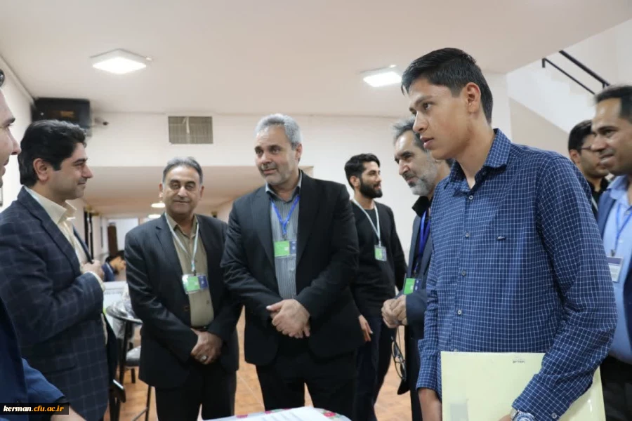 بازدیدمدیرکل آموزش وپرورش استان کرمان از روندانجام مصاحبه داوطلبان ورود به دانشگاه فرهنگیان 3