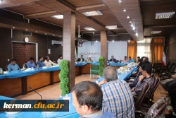 دکتر توان 
امروز هیچ کاری مقدس تر و بااهمیت تر از تربیت معلم نمیباشد  2