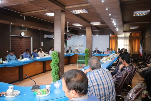 دکتر توان 
امروز هیچ کاری مقدس تر و بااهمیت تر از تربیت معلم نمیباشد  2