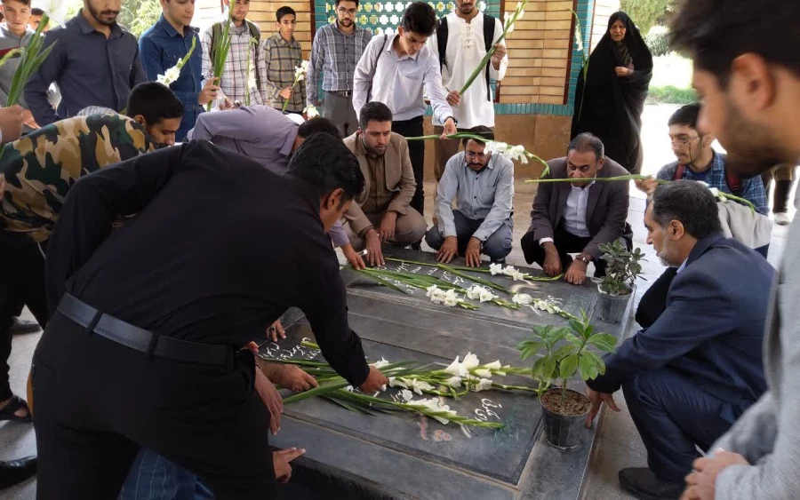 در سالروز تدفین شهدای گمنام دانشگاه فرهنگیان کرمان برگزارشد:
 تجدید میثاق با شهداء،امام شهداءو آرمان های انقلاب 2