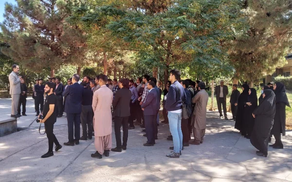 تجمع اساتید ،دانشجویان و کارکنان دانشگاه فرهنگیان کرمان در محکومیت حمله وحشیانه صهیونیست ها به بیمارستان المعمدانی غزه 9