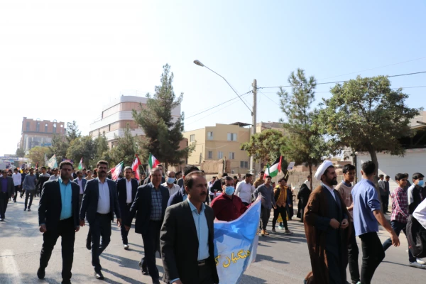حضور پرشور و گسترده دانشگاهیان دانشگاه فرهنگیان کرمان در راهپیمایی یوم الله ۱۳ آبان 10