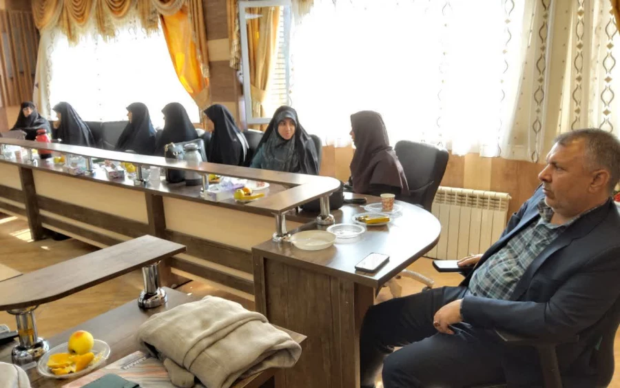 برگزاری نشست هم اندیشی اساتید گروه معارف اسلامی دردانشگاه فرهنگیان کرمان  7