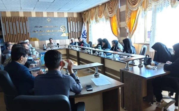 دکتر توان: 
درانجام امورفرهنگی داشتن برنامه ومهندسی فرهنگی بهمراه اثرگذاری روی مخاطب بسیاراهمیت دارد. 2