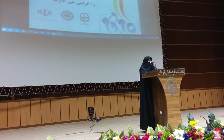 دکترتوان درهمایش بنیادمهدویت کرمان: 
فرهنگ مهدوی راهنمای تحقق بیانیه گام دوم انقلاب است.  2