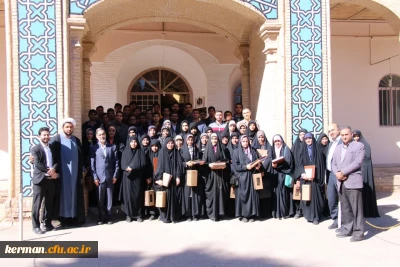 تجلیل از سه رتبه زیر ده،۶رتبه زیر ۱۰۰ودیگر رتبه های زیر۵۰۰ پذیرفته شده دردانشگاه فرهنگیان استان کرمان 