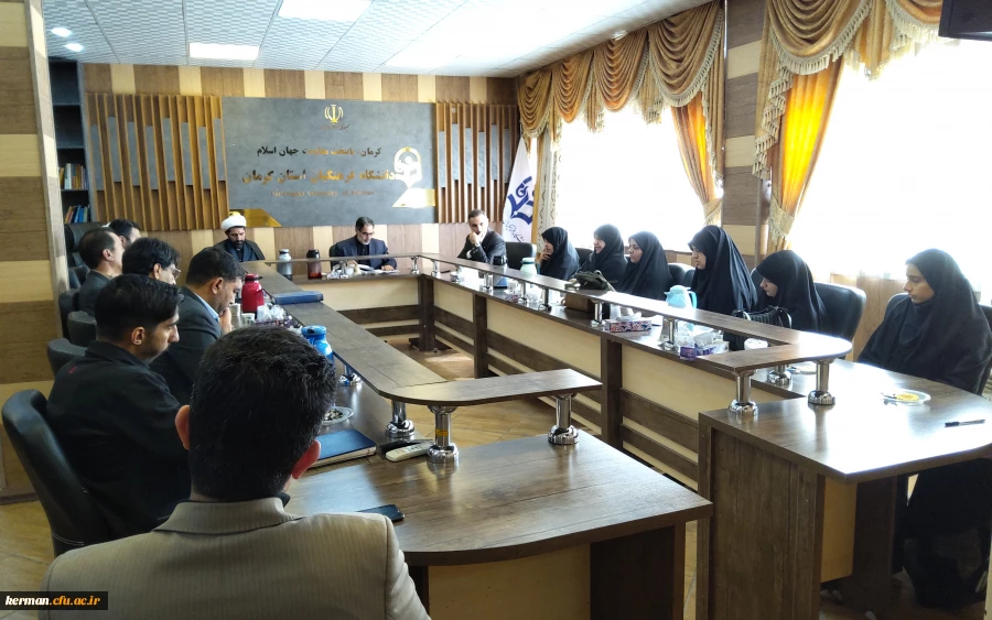 دکتر توان
زندگی حضرت زهرا(س)الگوی بسیار خوبی برای شناخت خط مشی ومسیر زندگی میباشد 2