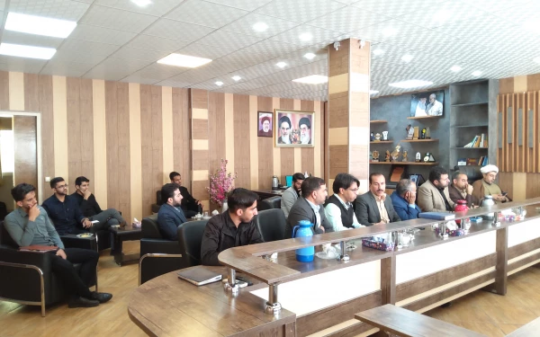 دکتر توان
زندگی حضرت زهرا(س)الگوی بسیار خوبی برای شناخت خط مشی ومسیر زندگی میباشد 2