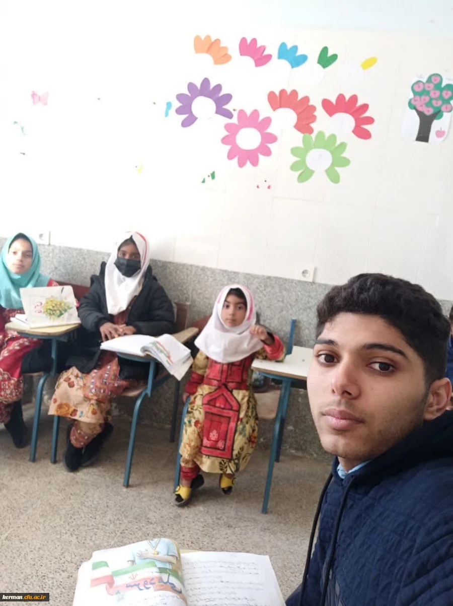 بازدید دانشجومعلمان دانشگاه فرهنگیان کرمان از مدارس چندپایه شرق استان کرمان 5