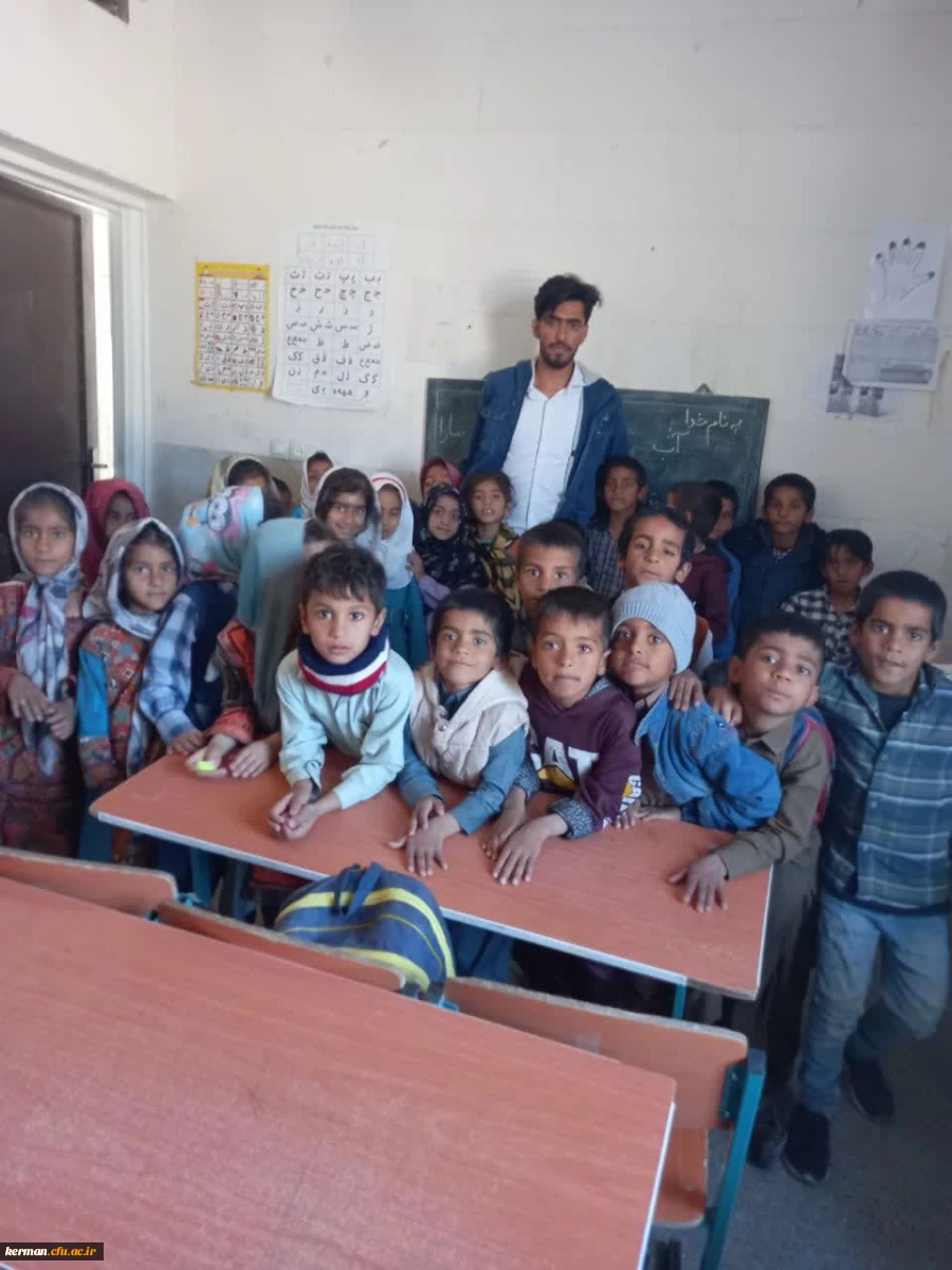 بازدید دانشجومعلمان دانشگاه فرهنگیان کرمان از مدارس چندپایه شرق استان کرمان 9