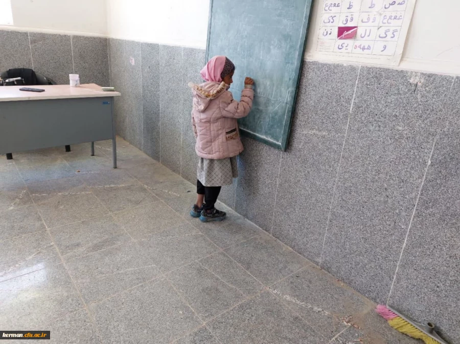 بازدید دانشجومعلمان دانشگاه فرهنگیان کرمان از مدارس چندپایه شرق استان کرمان 13