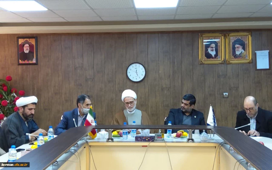  جلسه شورای مدیریت،نظارت و توسعه منابع دانشگاه فرهنگیان استان کرمان با حضوردکتر غیاثی رئیس دانشگاه فرهنگیان برگزارشد.  2