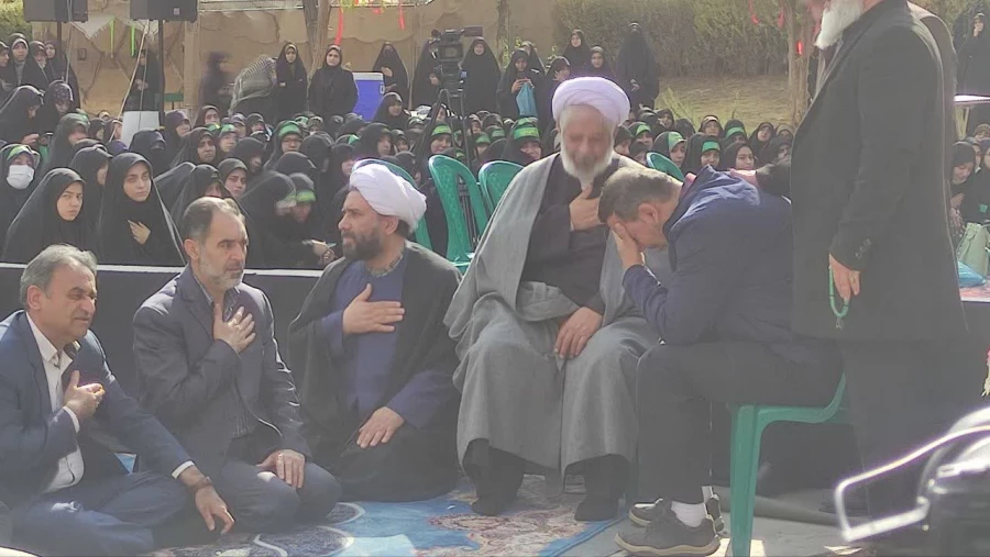 مراسم گرامیداشت شهدای حادثه تروریستی گلزار شهدای بین المللی کرمان ودانشجومعلم "شهیده فائزه رحیمی"  2