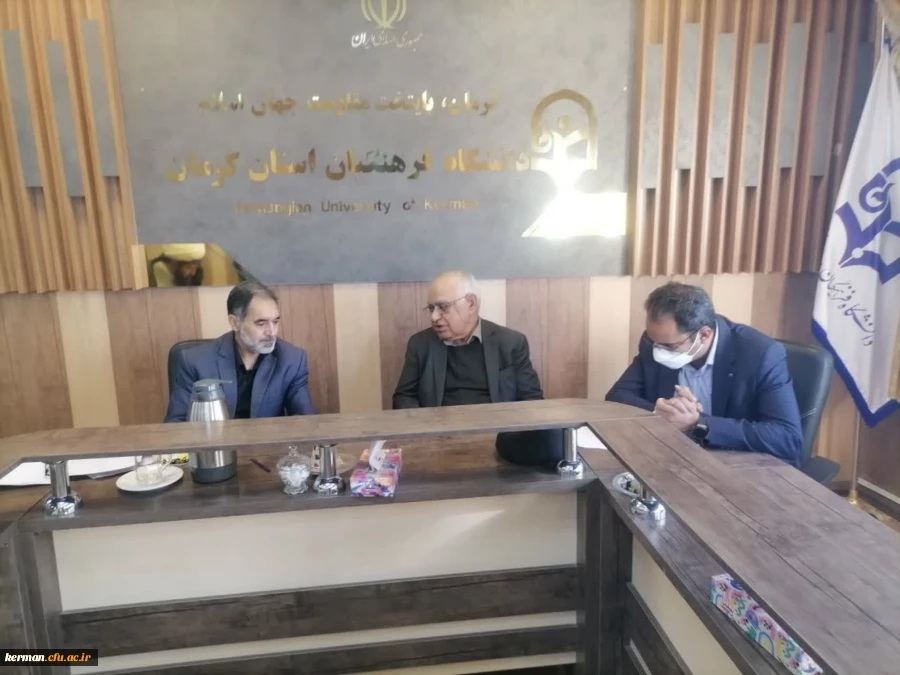 بازدیدرئیس دانشگاه فرهنگیان استان از اولین روزبرگزاری امتحانات 5