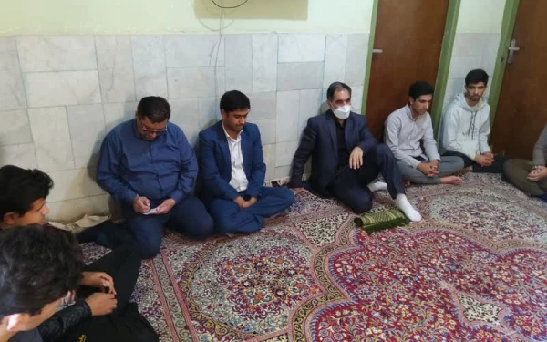 نشست صمیمی رئیس دانشگاه فرهنگیان استان بادانشجومعلمان مرکز جیرفت  4