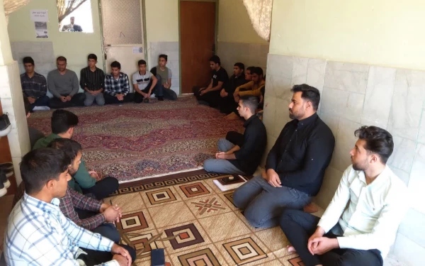 نشست صمیمی رئیس دانشگاه فرهنگیان استان بادانشجومعلمان مرکز جیرفت  6