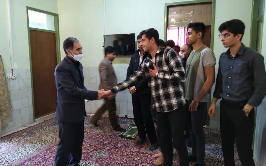 نشست صمیمی رئیس دانشگاه فرهنگیان استان بادانشجومعلمان مرکز جیرفت  7