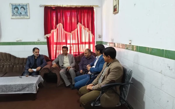 نشست رئیس دانشگاه فرهنگیان استان با کارکنان مرکز جیرفت  3