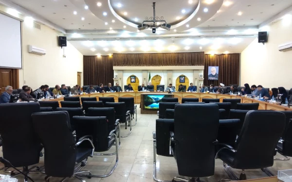 دکتر توان در کمیسیون دانشجویی استان :
ده درصد دانشجومعلمان دانشگاه فرهنگیان استان به اردوی راهیان نور اعزام میشوند. 2