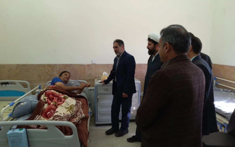 
دیدار رئیس دانشگاه فرهنگیان استان از جانبازان آسایشگاه ایثار کرمان 2