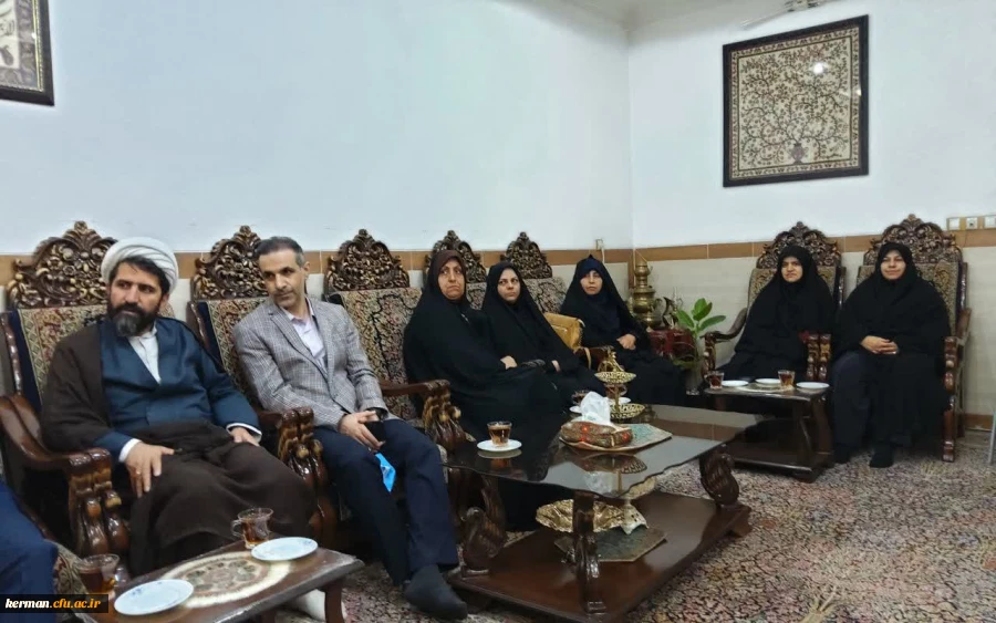 دیدار با خانواده جانباز دوران دفاع مقدس به مناسبت ایام الله دهه مبارک فجر 4