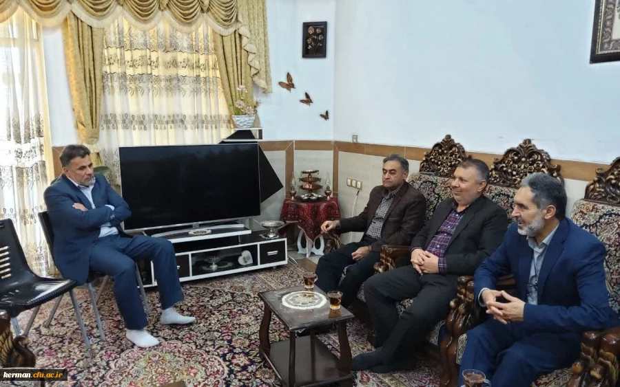 دیدار با خانواده جانباز دوران دفاع مقدس به مناسبت ایام الله دهه مبارک فجر 2