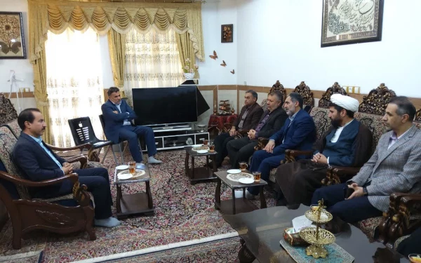 دیدار با خانواده جانباز دوران دفاع مقدس به مناسبت ایام الله دهه مبارک فجر 3