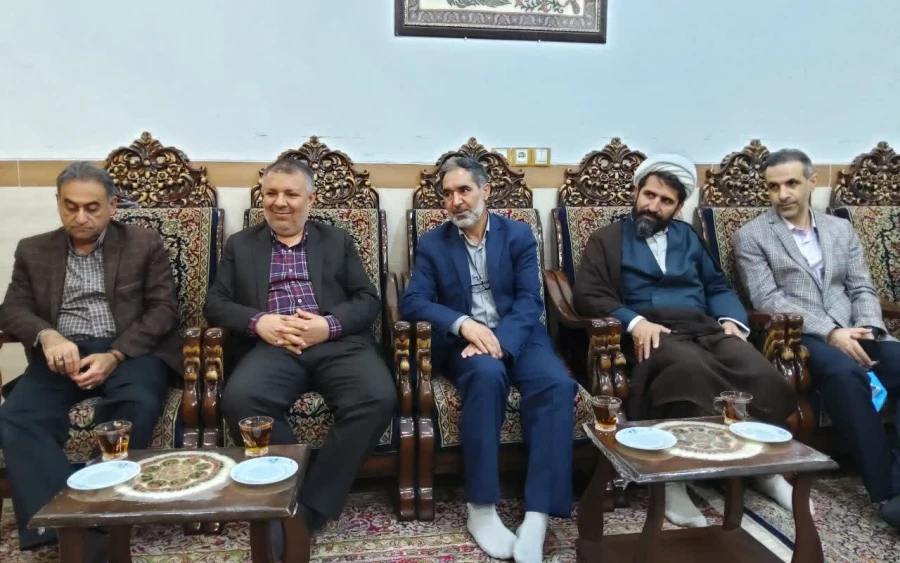 دیدار با خانواده جانباز دوران دفاع مقدس به مناسبت ایام الله دهه مبارک فجر 4