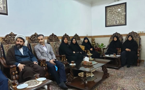 دیدار با خانواده جانباز دوران دفاع مقدس به مناسبت ایام الله دهه مبارک فجر 5