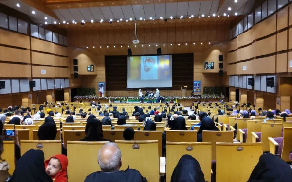 جشن بزرگ پیروزی انقلاب ویژه خانواده محترم اساتید و کارکنان دانشگاه فرهنگیان استان کرمان 10