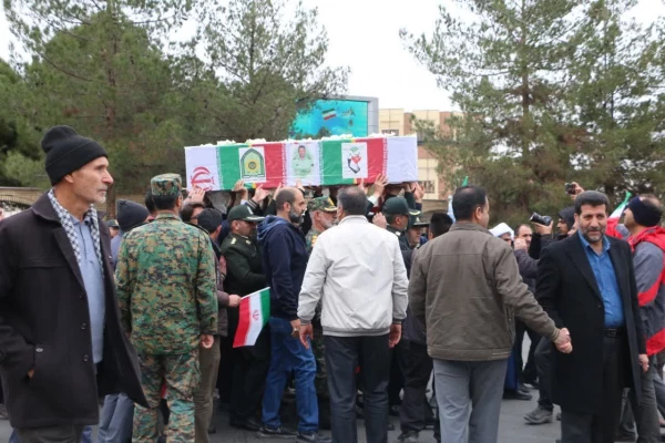 حضور پرشوردانشگاهیان دانشگاه فرهنگیان استان کرمان درراهپیمایی ۲۲ بهمن 11