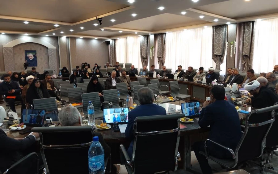 نشستن پای درس علما بر شخصیت انسان تاثیر می گذارد 3