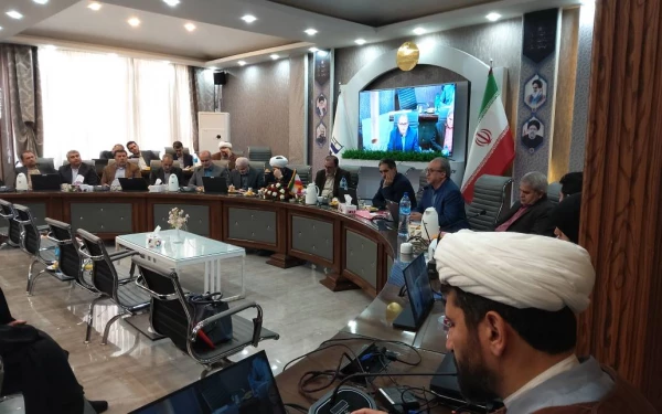 نشستن پای درس علما بر شخصیت انسان تاثیر می گذارد 5