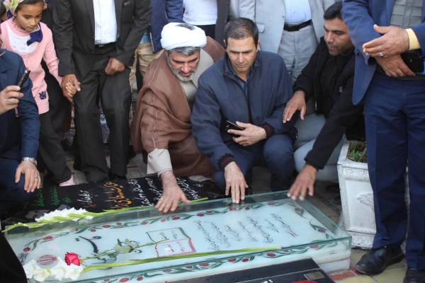 تجدید میثاق مهمانان شرکت کننده در اولین نشست دومین همایش ملی تربیت درمکتب شهید سلیمانی  2