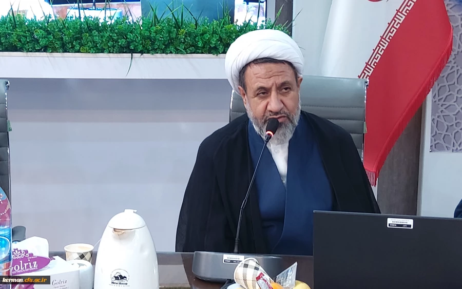 امام جمعه کرمان:ظلم  هایی که به جوامع بشری  میشود به دلیل فقدان تربیت است  5